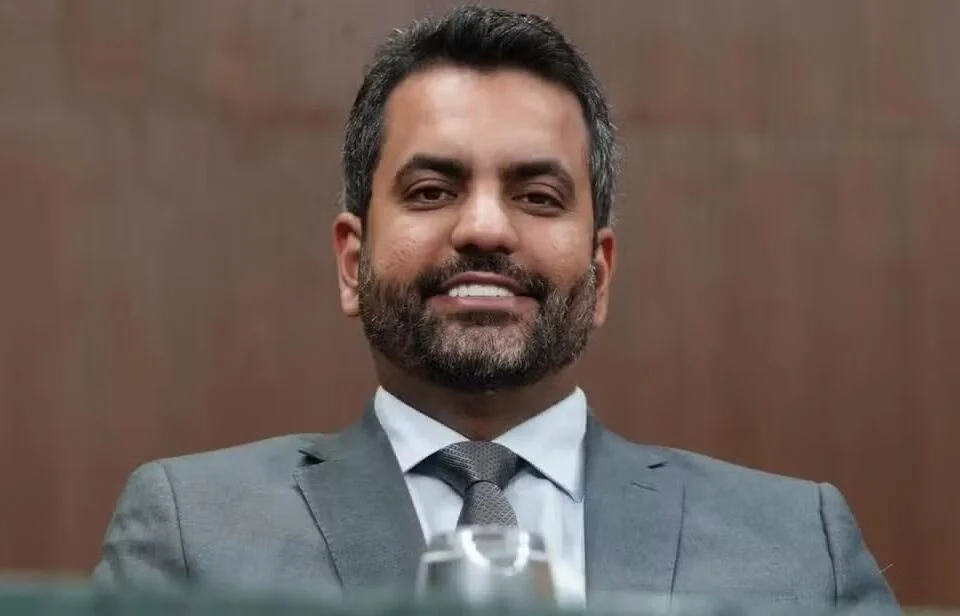 Ex-Secretário da Saúde de Goiânia se Entrega à Polícia; Investigação Aponta Desvio de R$ 10 Milhões
