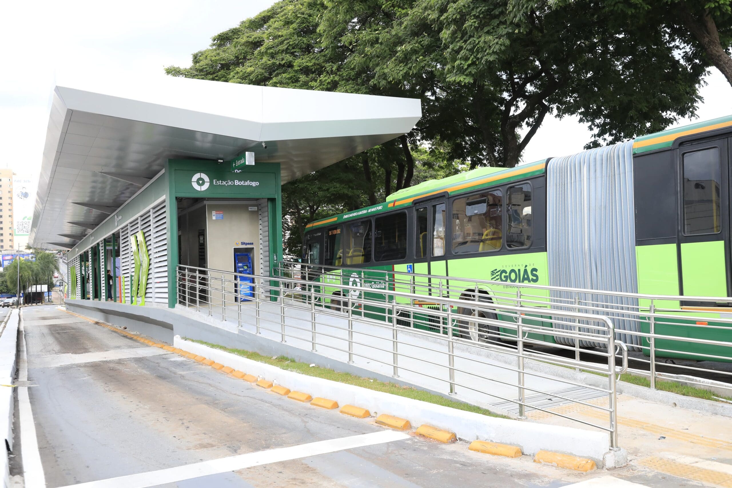 Goiás Inaugura Estações Modernizadas do BRT Leste-Oeste e Avança na Renovação do Transporte