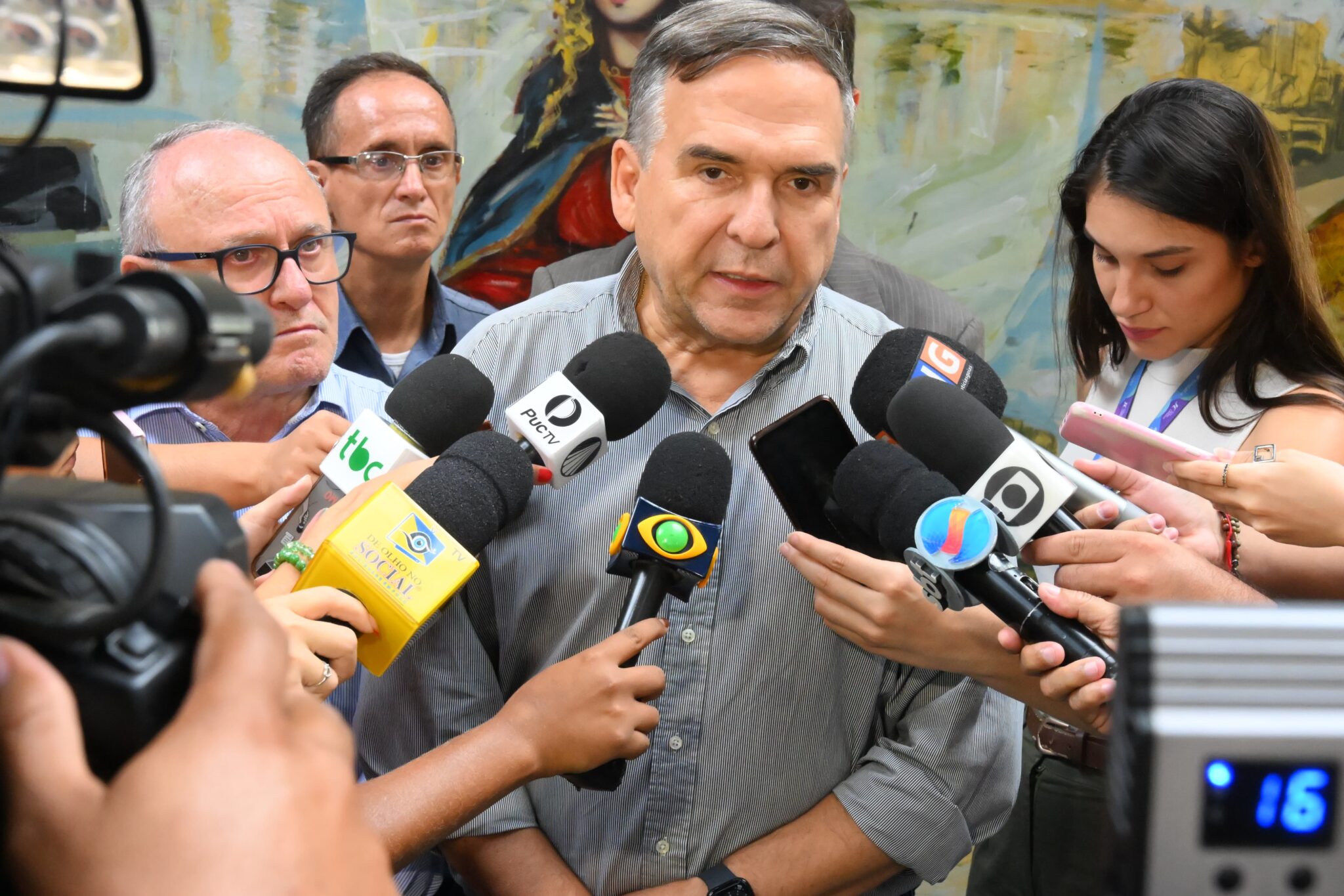 Mabel Reestrutura Administração e Combate Desperdício em Goiânia