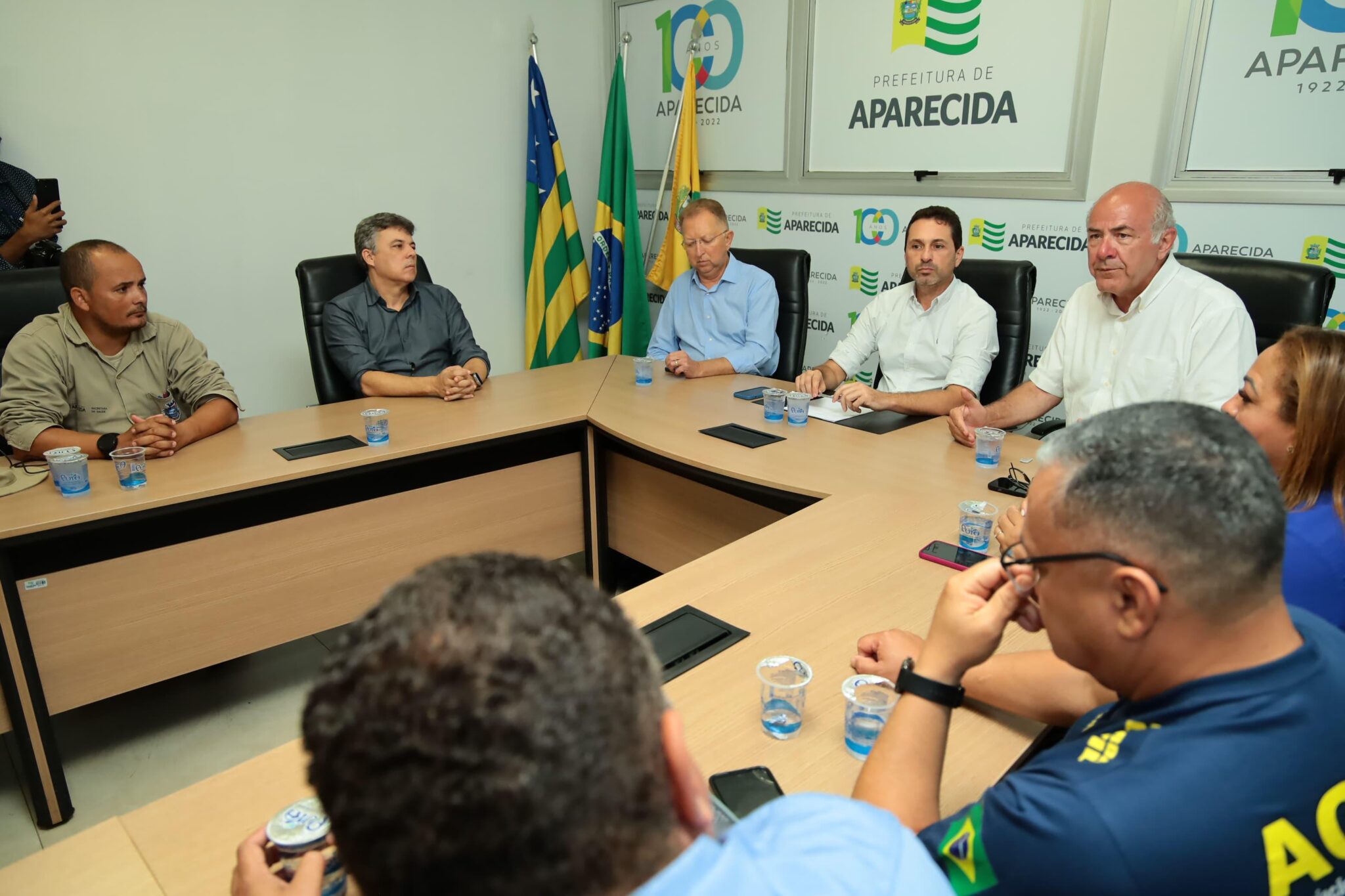Vilela Prioriza Pagamento da Folha de Servidores em Reunião com Sindicatos