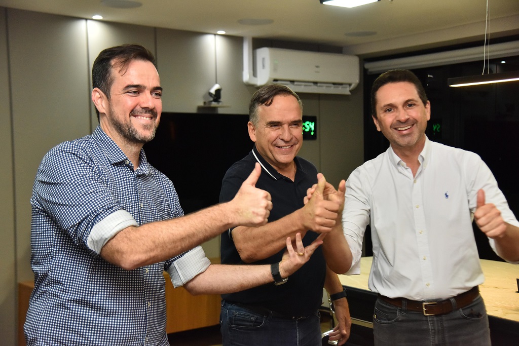 Vilela e Mabel Se Unem em Ações Conjuntas para Atender Bairros na Divisa