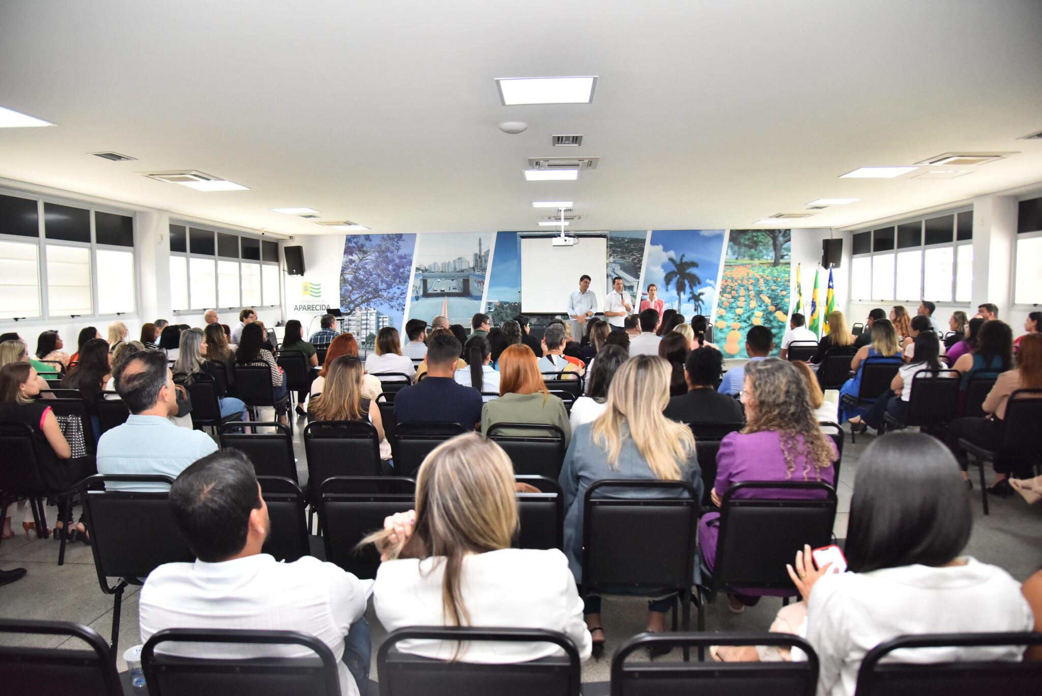 Vilela Cobra Excelência no Atendimento e Reestruturação da Saúde em Aparecida