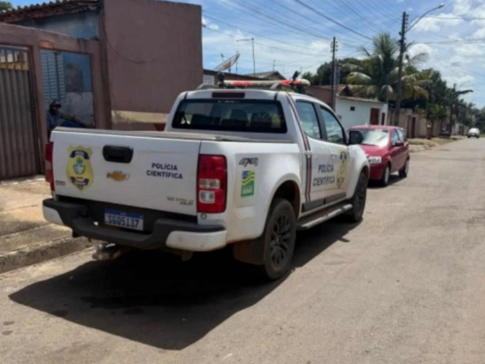 Jovem morre eletrocutado durante manutenção de placa solar em Aparecida de Goiânia