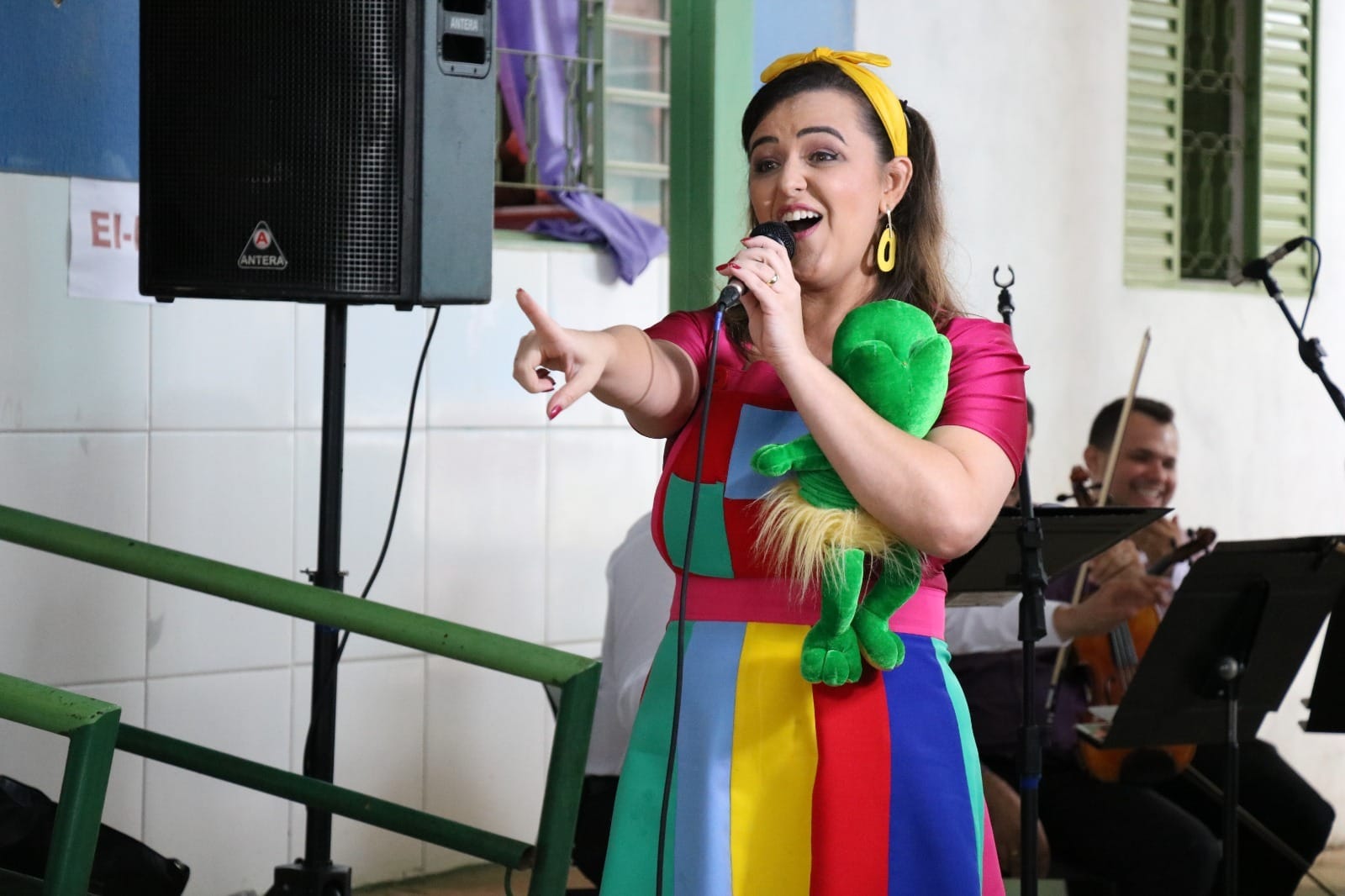 Cmei Cecília Meireles recebe concerto didático com Orquestra e Coro Sinfônico de Goiânia