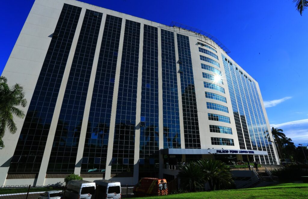 Goiás decreta emergência por surto de SRAG
