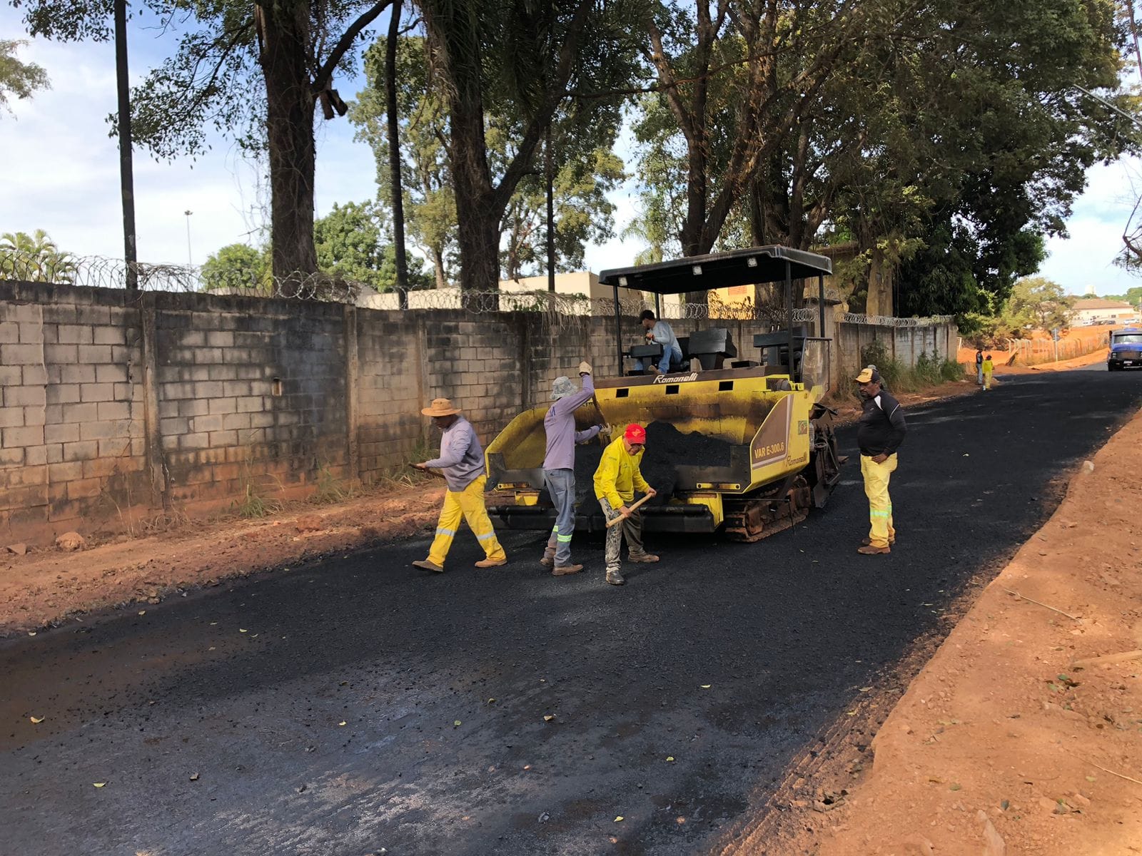 Goiânia conclui pavimentação da Av. Laurício Rasmussem e elimina antigo ponto de alagamento