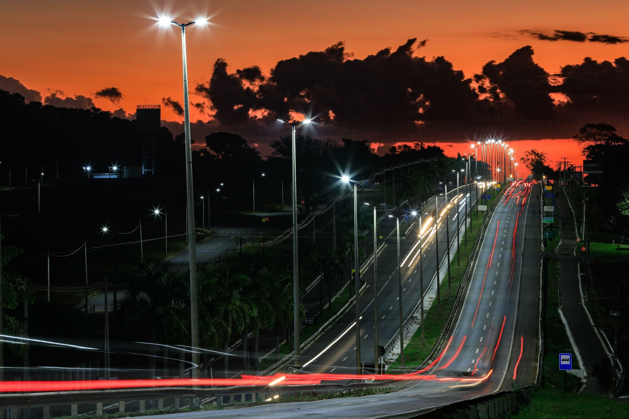Goiânia implanta LED na Rodovia dos Romeiros com Brilha Goiânia