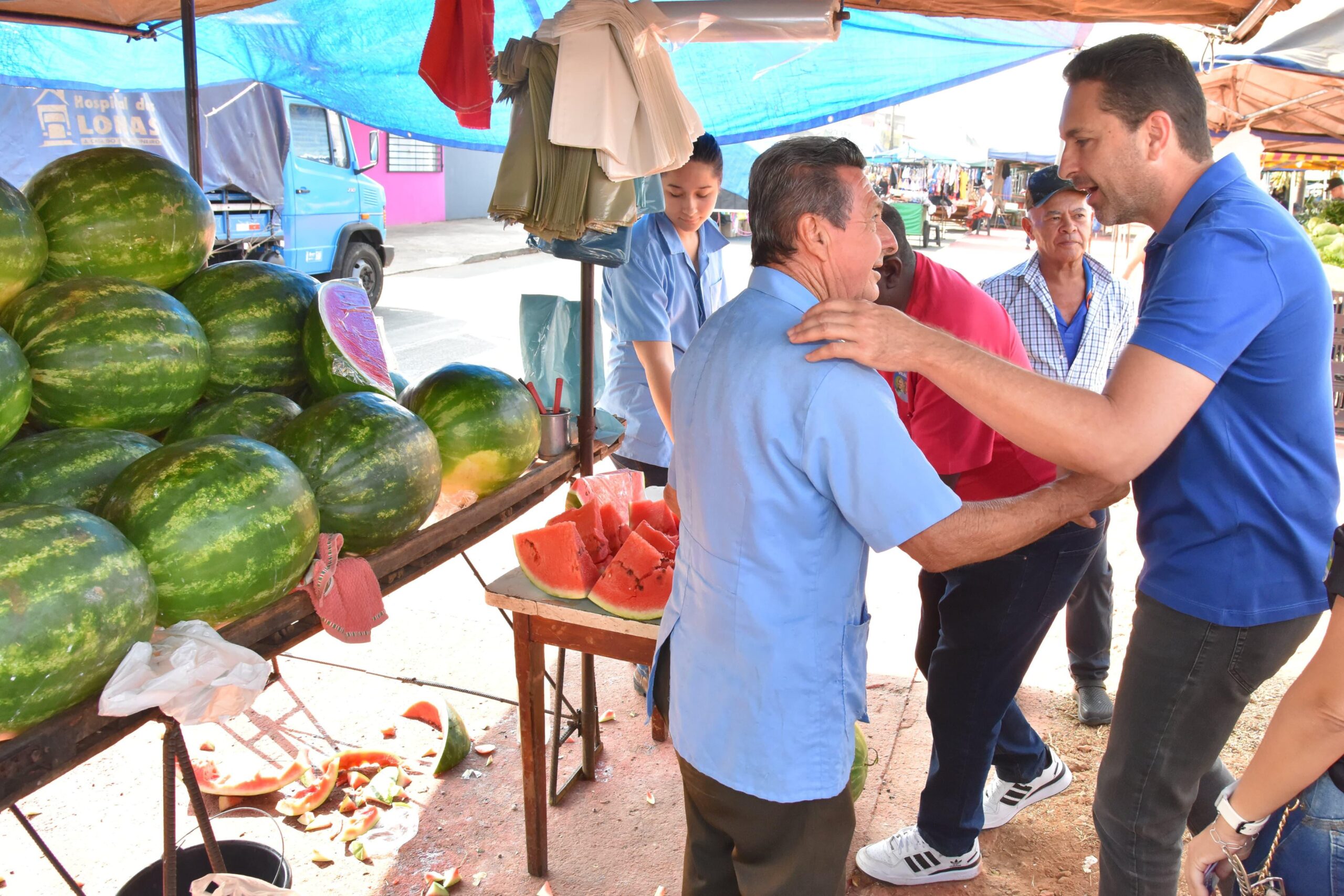 Aparecida inicia recadastramento obrigatório de feirantes e ambulantes