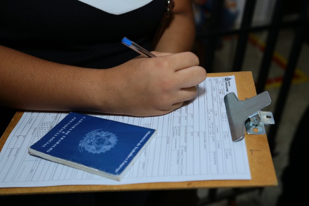 SIME de Aparecida oferece 549 vagas de emprego nesta semana