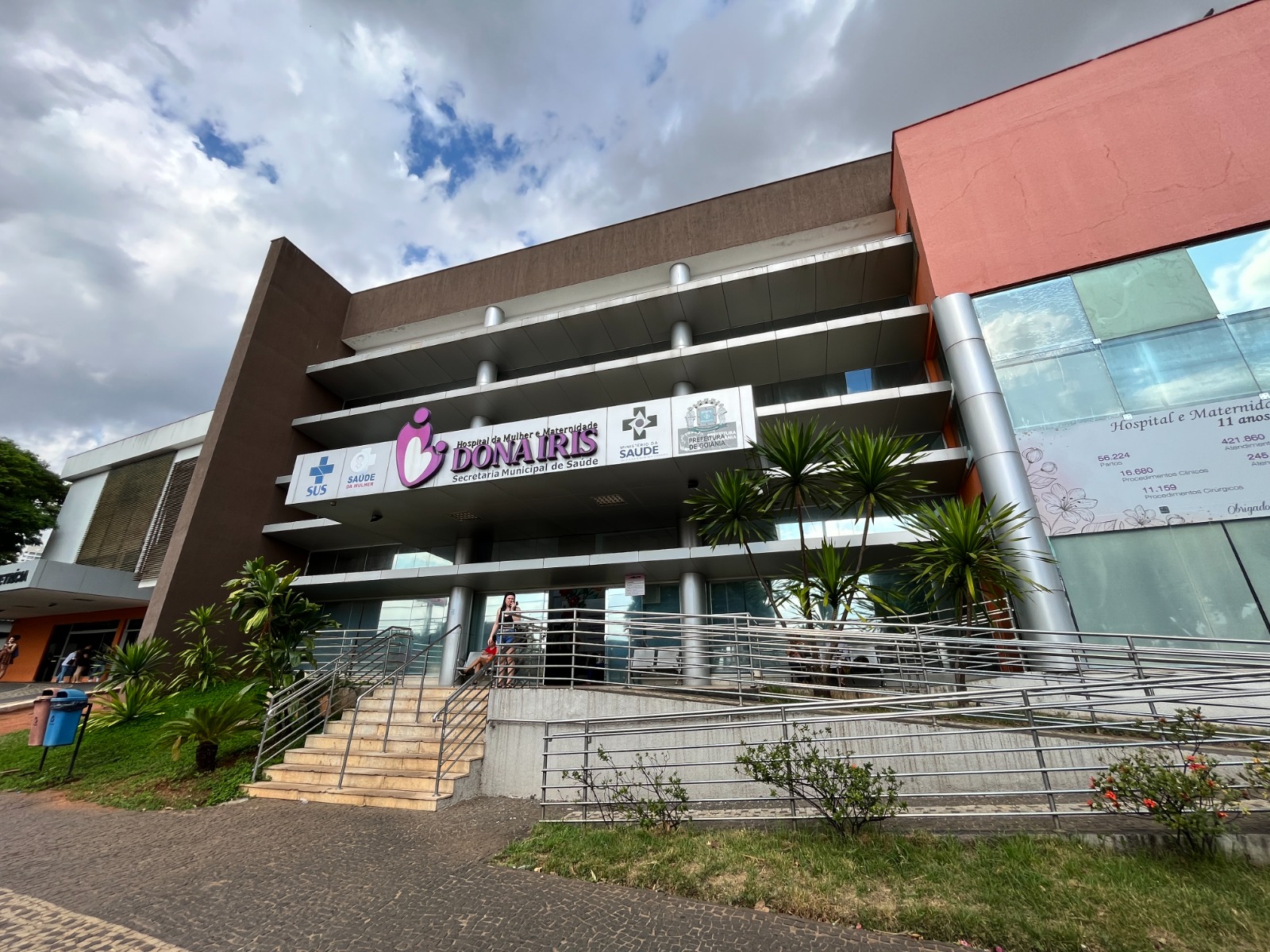 Prefeitura de Goiânia entrega 5 mil insumos à Maternidade Dona Íris