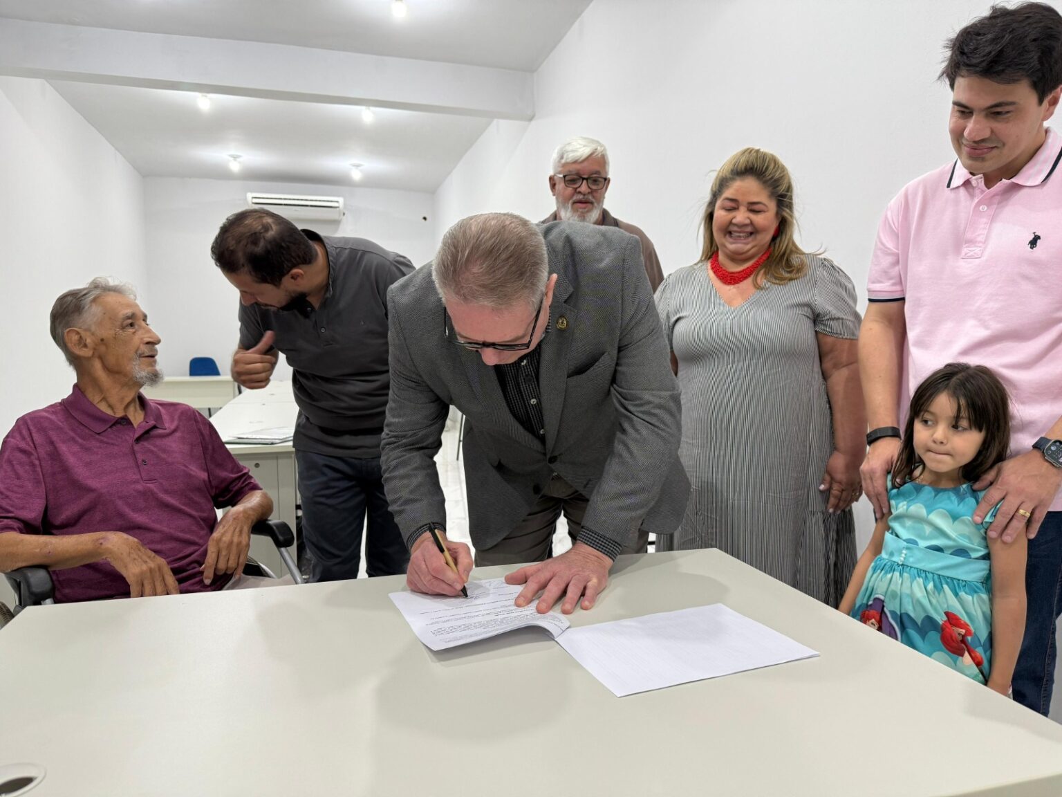 Atende Fácil Mangalô chega à Avenida Mangalô para agilizar serviços públicos