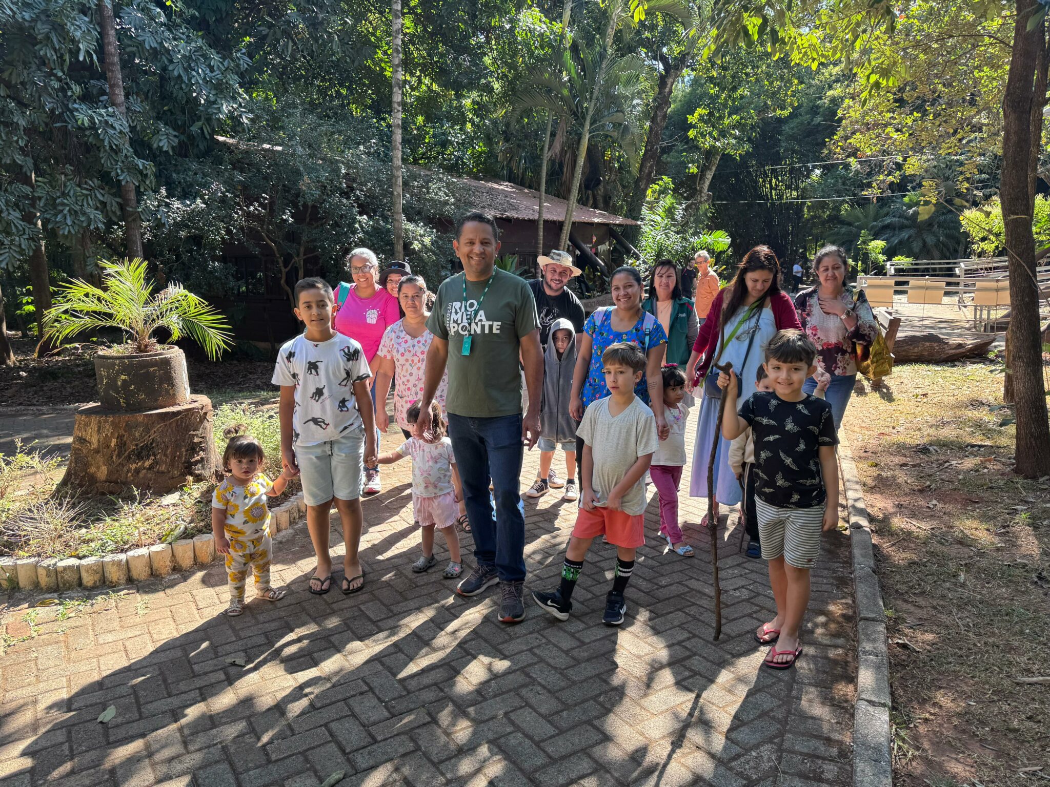 Aventura no Parque reúne mais de 300 crianças em colônia de férias no Parque Areião