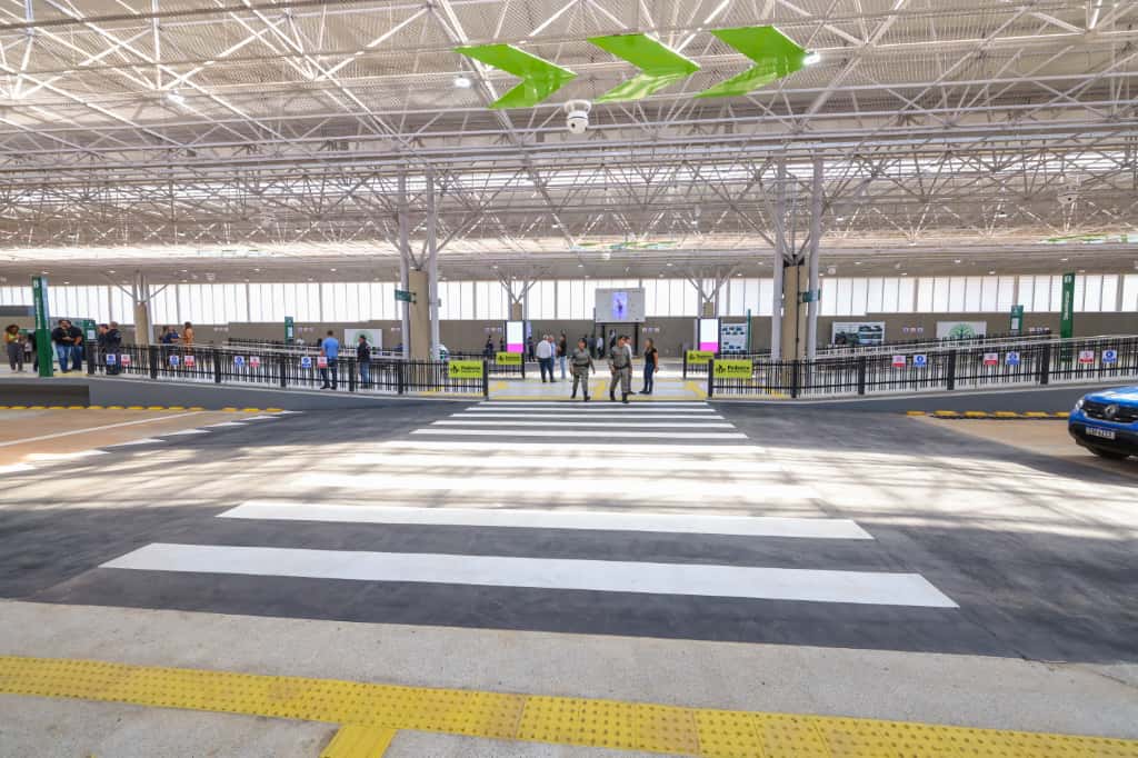 Terminal Praça da Bíblia reabre modernizado e seguro em Goiânia