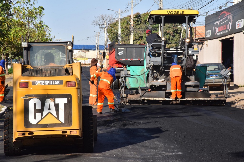 Recapeamento de 65 trechos em Aparecida entra na 4ª semana em convênio com Governo de Goiás