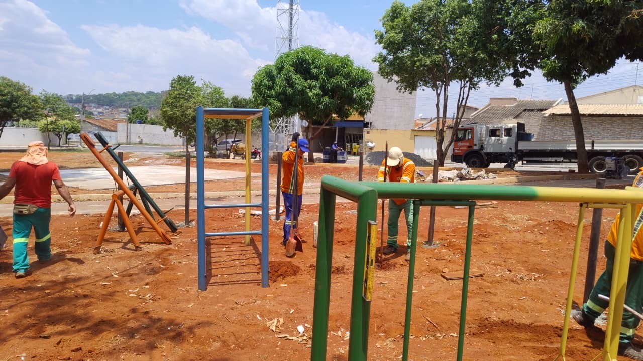 Prefeitura de Goiânia revitaliza 51 praças na Região Oeste