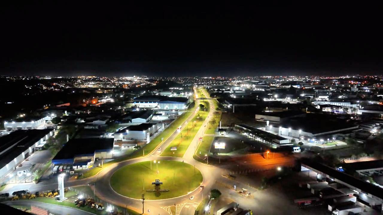 Aparecida moderniza Polo Empresarial Goiás com 244 luminárias LED