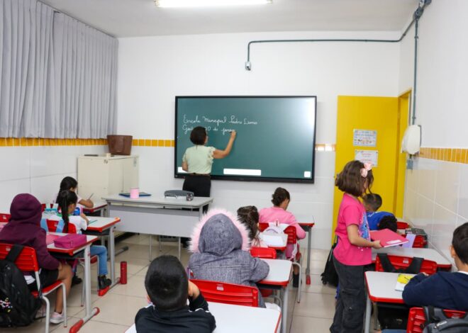 Prefeitura oferece seis mil vagas em curso para professores sobre práticas pedagógicas inclusivas