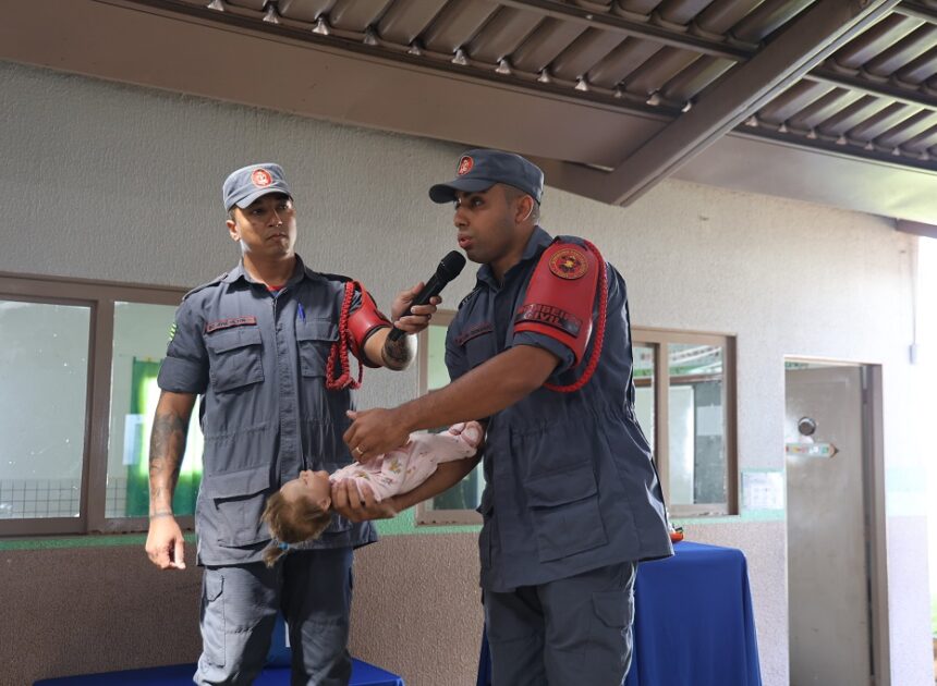 Lei Lucas: Prefeitura treina profissionais da Educação de Aparecida para dar primeiros socorros