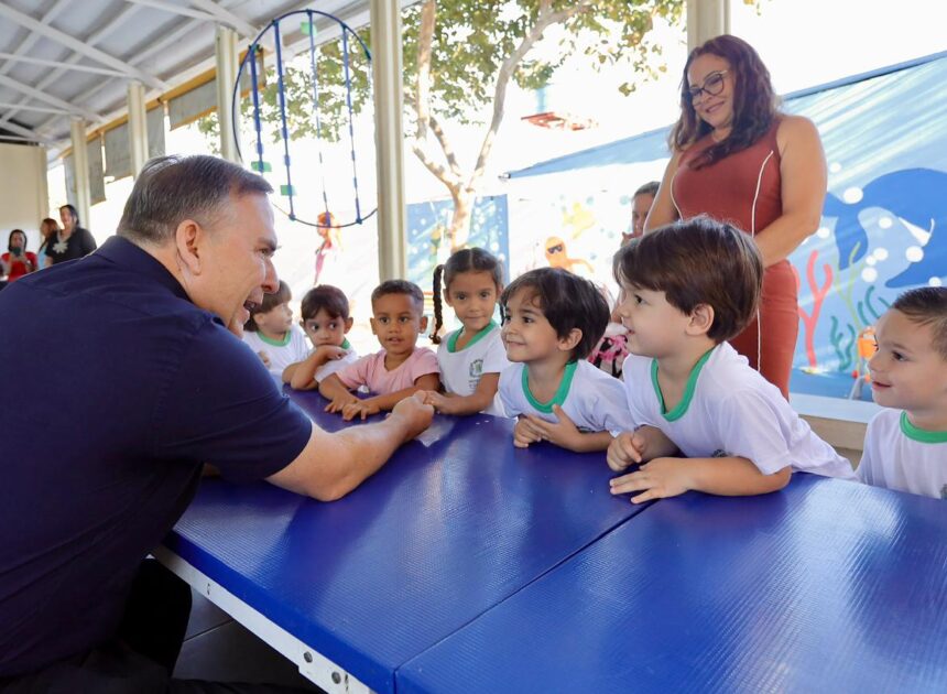 “Tá sobrando vagas”, diz Mabel em lançamento de mutirão na Educação