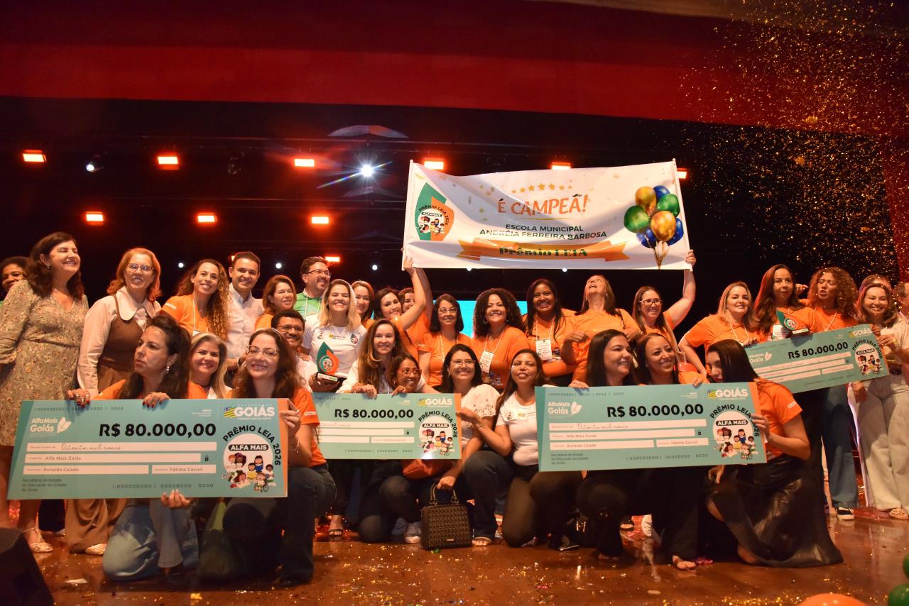 Nove escolas municipais de Aparecida vencem Prêmio Leia 2026