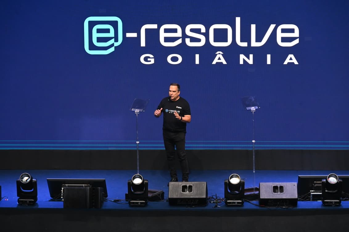 Mabel lança e‑Resolve, nova plataforma de serviços digitais da Prefeitura de Goiânia