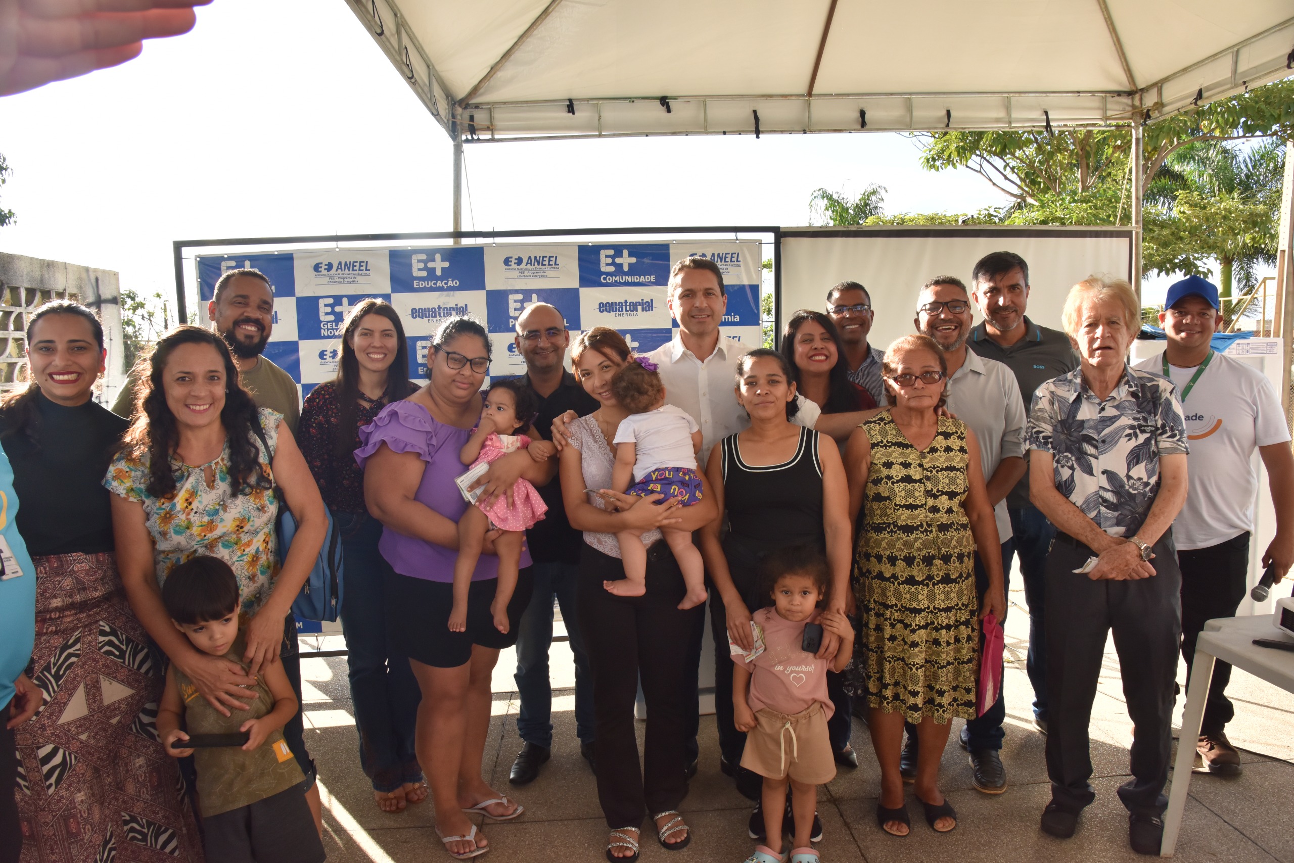 PREFEITURA E EQUATORIAL SORTEIAM 50 GELADEIRAS PARA FAMÍLIAS DE BAIXA RENDA