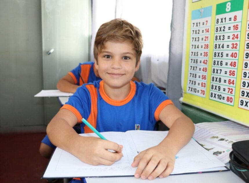 Mais de 36 mil estudantes da rede municipal participam de avaliação de produção de texto nesta quarta‑feira (27/5)