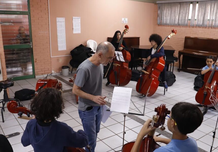Escolas do Futuro oferecem mais de 240 vagas para formação artística em Catalão e Trindade