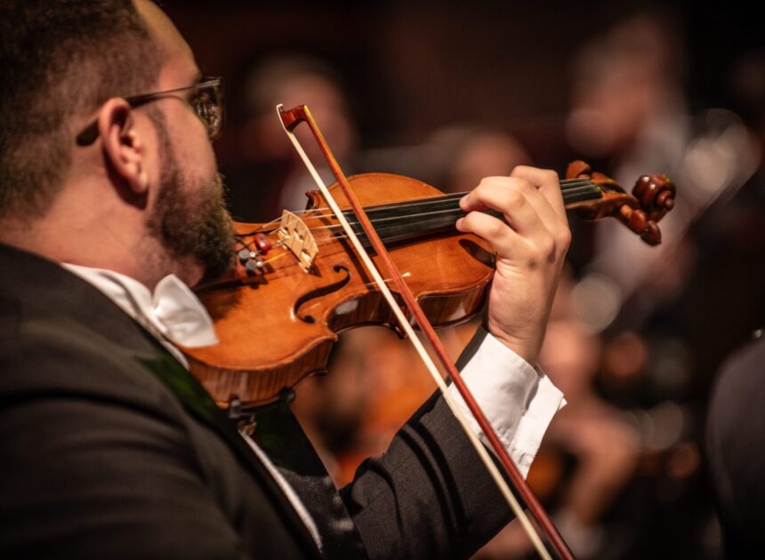 Orquestra Filarmônica de Goiás encerra semestre com concerto gratuito nesta quinta-feira