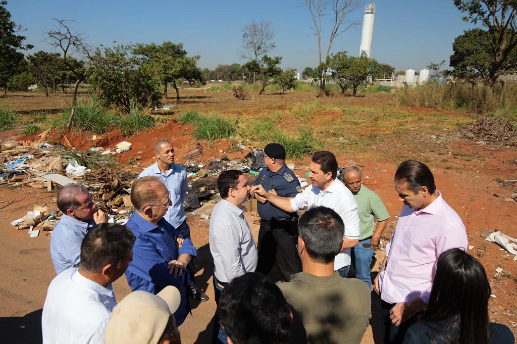 Prefeitura endurece fiscalização no combate ao descarte irregular de lixo e resíduos em Aparecida de Goiânia