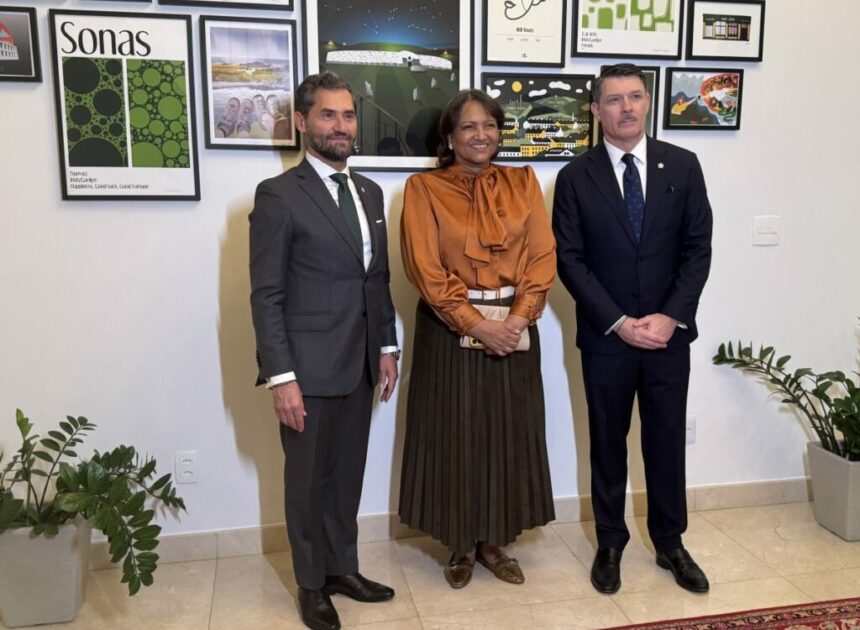 Vice‑prefeita Coronel Cláudia Lira representa Goiânia em cerimônia do Conselho da União Europeia