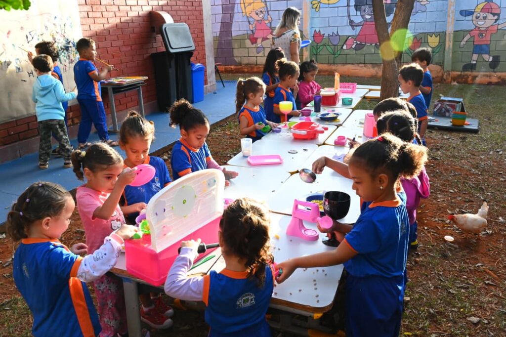Mabel abre calendário escolar do segundo semestre para mais de 113 mil estudantes em Goiânia