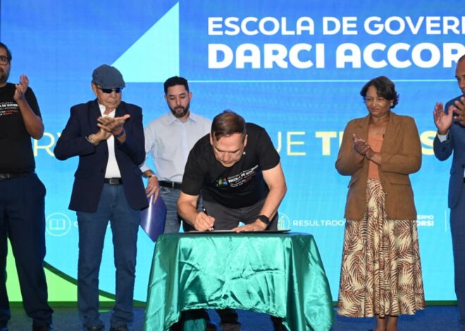 Mabel relança Escola de Governo e anuncia progressões para servidores de Goiânia